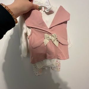 Adorable 3 piece set 3-6 months